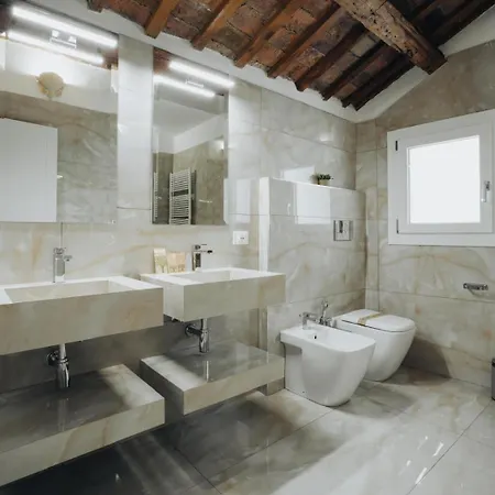Duomo Gæstehus 4*