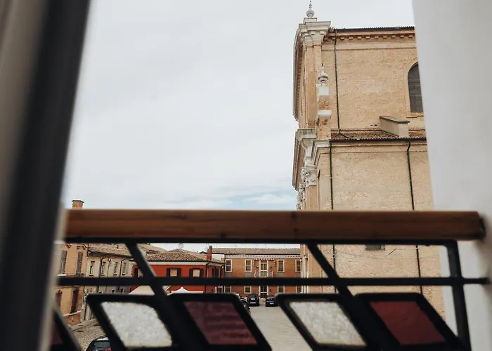 Duomo בית הארחה